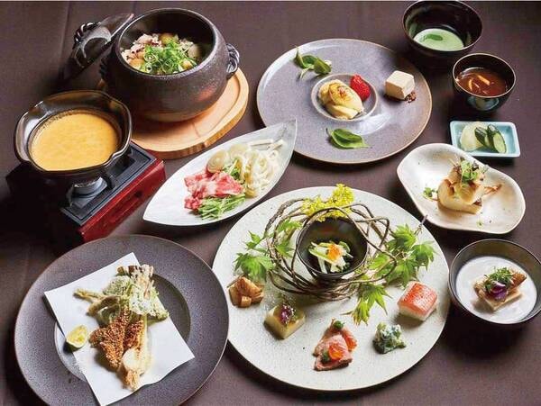 【創作和食コース/例】伝統的な大和野菜や奈良の肉などをふんだんに使うほか、日本では珍しい食材で、奈良で育てられているものも積極的に使います。
