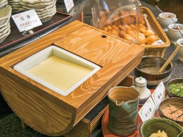 ＜朝食＞手作り豆腐