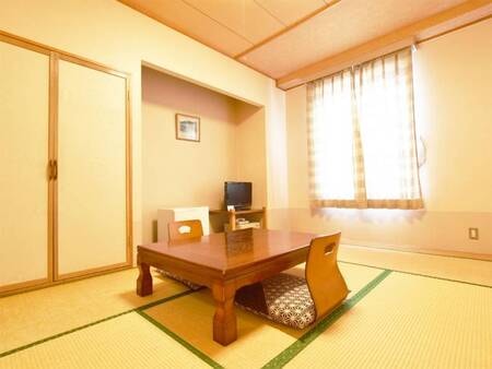 【和室6畳/一例】畳の香りに癒される和室のお部屋です。