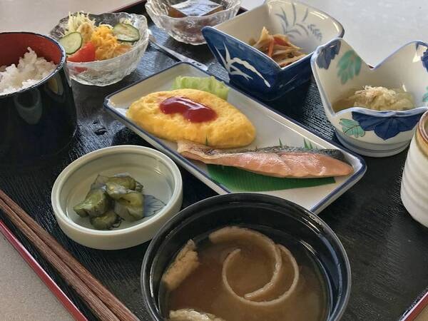 朝食は和食膳で/例