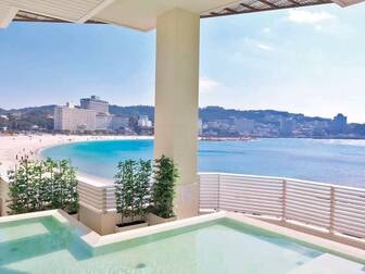 白良荘グランドホテル／【眺望の湯・潮風】海と空との一体感を得る開放的な露天風呂