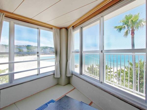 【白良浜が見えるオーシャンビュー】和室［10畳］角部屋眺望例