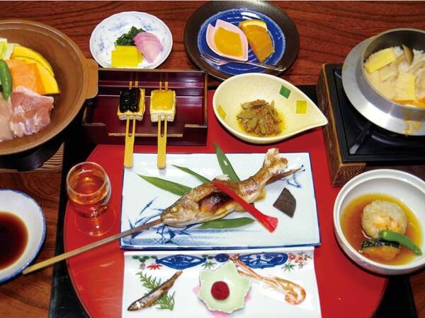 【山幸ヘルシー懐石/例】お料理少なめ★リーズナブルに堪能したい方に！◆鮎塩焼き◆イタドリの胡麻和え◆豚肉と野菜の小鍋　等全11品