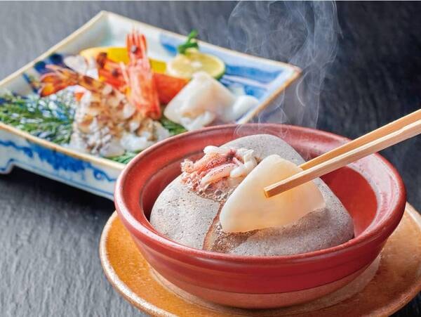 海鮮を石焼きで味わう/例