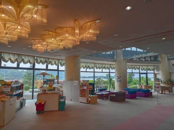 広々したロビー