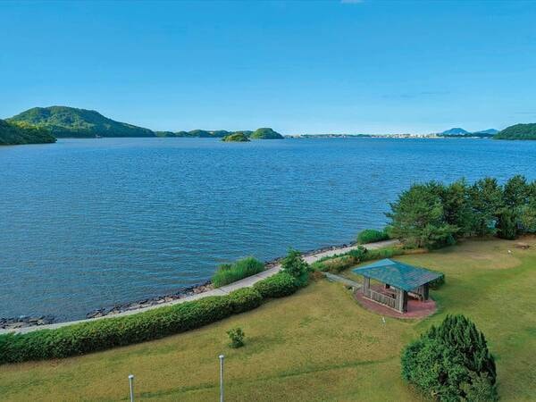 客室から湖山池を望む/眺望例