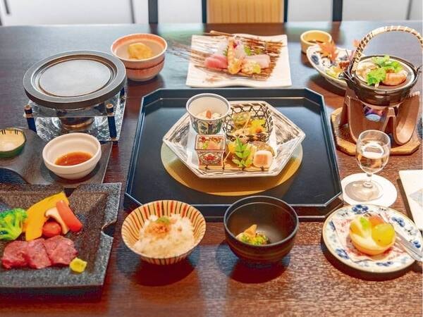 黒毛和牛メインの会席一例/霧島の四季とともに、黒毛和牛を堪能