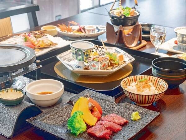 黒毛和牛メインの会席一例/霧島の四季とともに、黒毛和牛を堪能