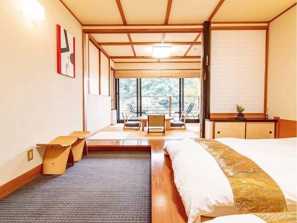 【和洋室一例】 和室でありながら、小上がりにローベッドを備えています