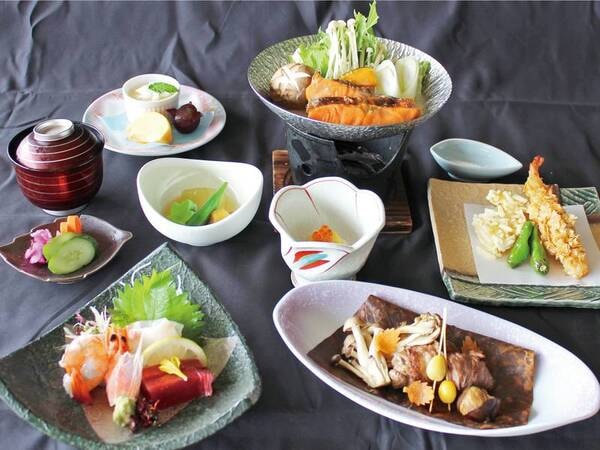【金時和会席/夕食一例】お造りをはじめとする和会席をご用意※写真一例