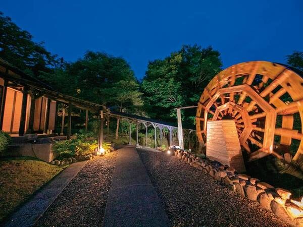 【個室食事処からの風景】
