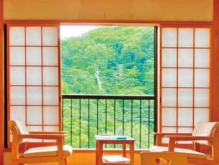 【和室(眺望：山間)/例】綺麗な山間を望む※お部屋タイプは指定できません