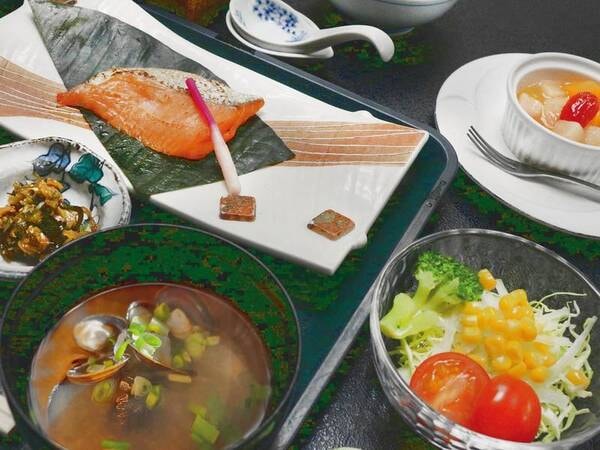 【朝食/例】地元食材を使った和定食