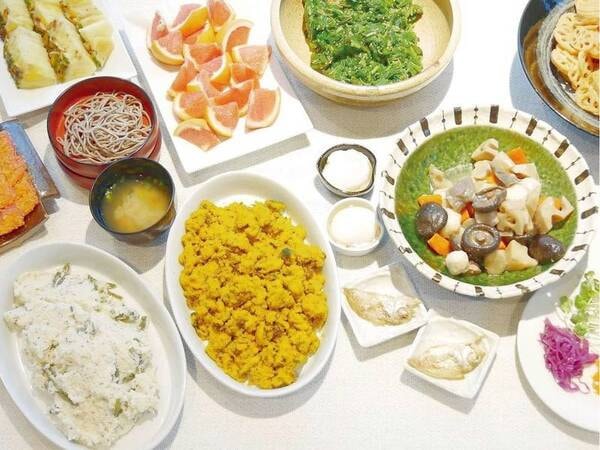 【朝食バイキング/イメージ】和食メニューも豊富にございます
