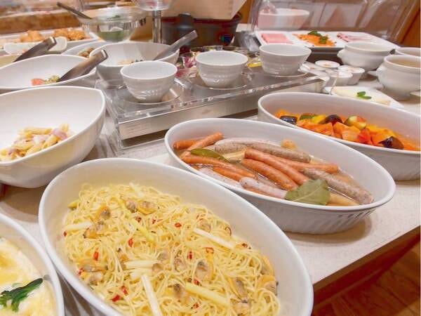 【夕食バイキング/例】魚介類が苦手な方でも楽しめるメニュー