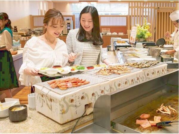 【朝食バイキング/例】目の前で七輪で焼いてご提供!