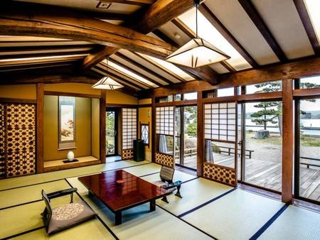 民芸調の特別室【岩露天風呂付】/例