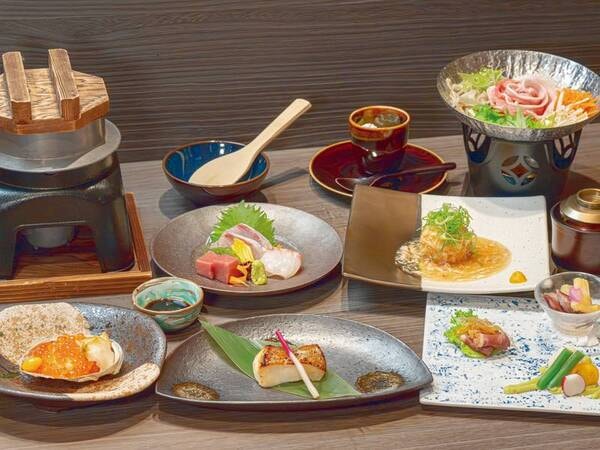 【夕食:京懐石/写真一例】旬の食材で彩る京料理を“五感”でお楽しみください。※季節や仕入れによりお料理内容変更の可能性有