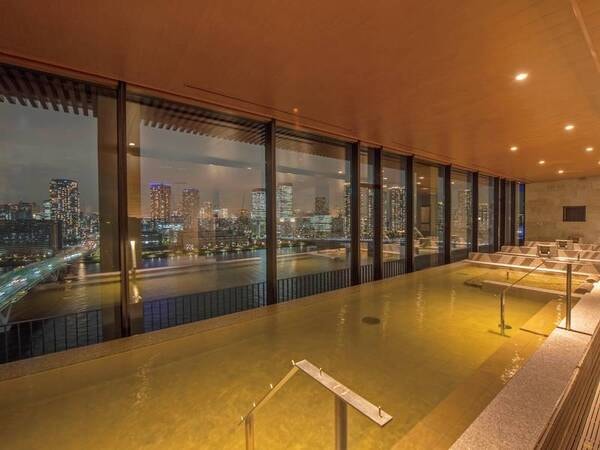 【大浴場/女性内湯】東京タワーや夜景を愉しみながら温泉に浸かる