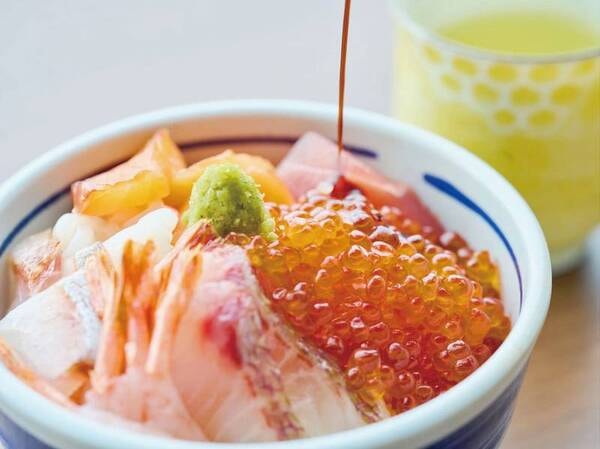 【朝食/例】お好みでつくる海鮮丼