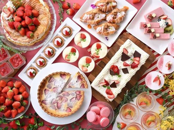 【ディナービュッフェ（3月7日～5月6日）/例】「モア！苺（いちご）！モア！」をテーマに、旬の苺をふんだんに使った贅沢ビュッフェ開催中♪