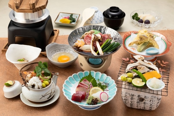 【青影/2026年9~10月の夕食一例】質も量も充実を極めたグルメコース！
料理長おまかせの山海の幸のいいとこどりで人気！