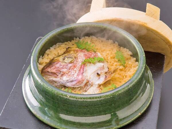 鯛茶漬けを、人気の「鯛釜飯」にグレードUP例