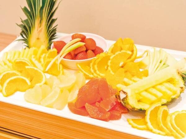 【2食付きプラン(デザート)/例】夕食は隣接のリブマックスリゾート宮浜温泉oceanでのバイキング