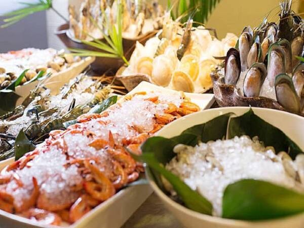 夕食ビュッフェ/例