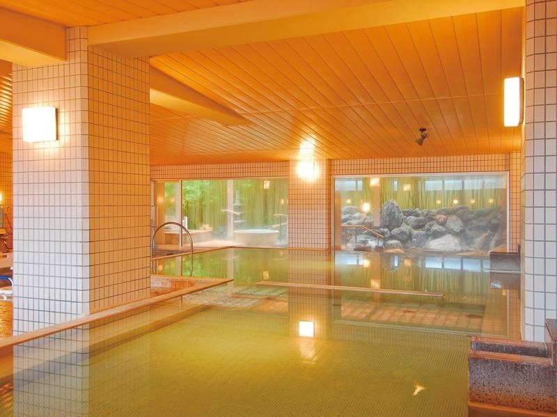 【1階・はなの湯】ご婦人大浴場/広々とした室内大浴場