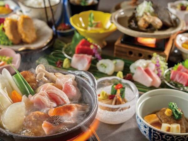 【季節の会席/12月～2月夕食例】地元食材を活かした鍋料理と旬の味覚を楽しめる