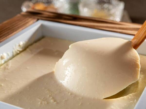 【朝食】出来立て豆腐（一例）