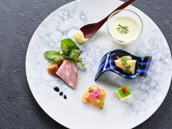 【6月～8月特別・極み会席】蓮根入りビシソワーズ、常陸の輝き豚ローストポーク他2点