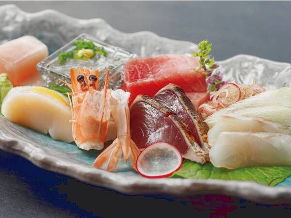 特別会席【7月~8月】焼津ミナミマグロ等豪華七種盛り/例