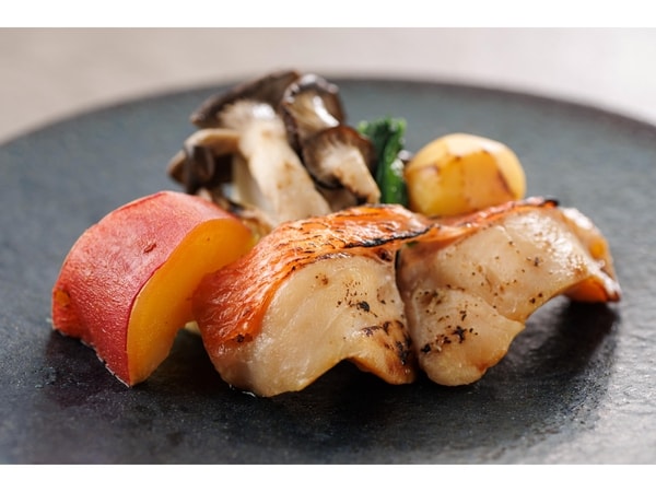 【秋の特別会席】焼き物_金目鯛酒粕漬け焼き/例