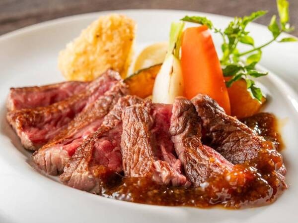 【9-11月】国産牛サーロインステーキ 料理長特製ソース/例