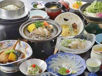湯免観光ホテル 名湯 ゆめの郷/【ふく・あわびの2大味覚会席/例】ふく刺身、あわび陶板焼き、あわび天婦羅、あわびしゃぶしゃぶなど、ふく料理2品、あわび料理3品を含む会席