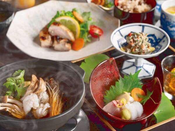 【季節の会席/9月~11月の例】◆山口チキンステーキ◆鱧のキノコ鍋◆栗茶碗蒸し◆三種盛り -せとうち光の割り醤油で-等
