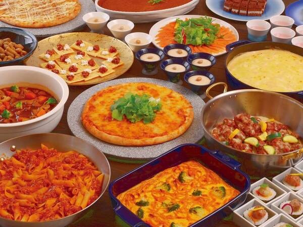 【和洋ビュッフェ/例】ライブキッチンでの料理や千葉県産の食材を使用した料理などが多数並ぶ
