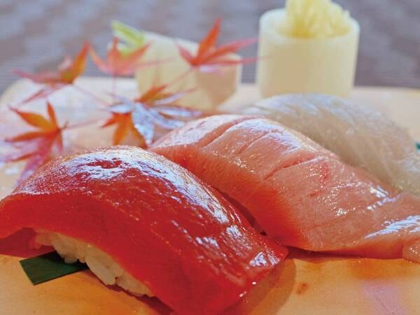 【夕食・懐石ブッフェ/例】ネタが大きいと好評の握り寿司!