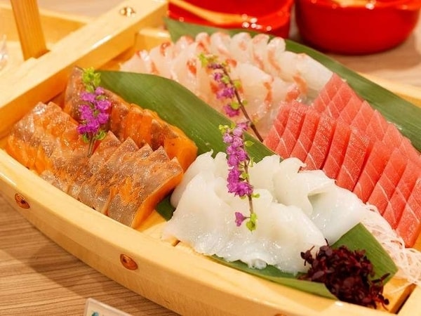 【夕食ブッフェ/例】季節のお造り