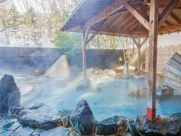 【男性大浴場】雪シーズンの露天風呂