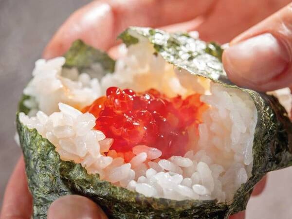 旨味濃厚 すじこおにぎり(例)