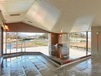 伊豆長岡温泉 おおとり荘／【漆塗り　展望大浴場】2023年2月のリニューアル時に漆の塗り替えを行い、色鮮やかな浴槽になりました