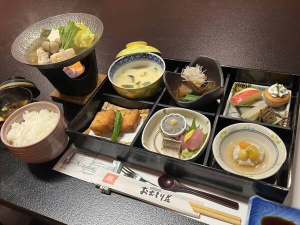 【美味少量】料理長おまかせコースです。旬の食材を利用した季節を感じられる会席