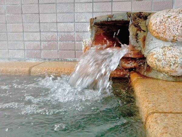 温泉は美人の湯である「榊原温泉」を汲み入れ