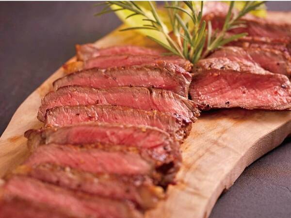 【夕食ビュッフェ/例】牛肉ステーキ/例