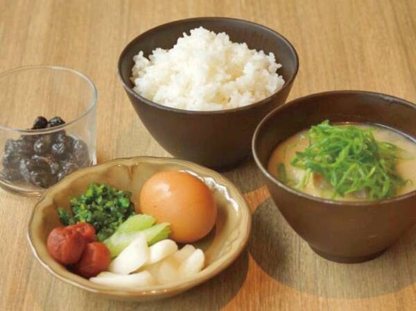 【朝食/一例】京丹後のお米「ミルキークイーン」。 “ひと口目”は白米そのままで、そのあとでご飯のお供と共にお楽しみいただくのがオススメです!