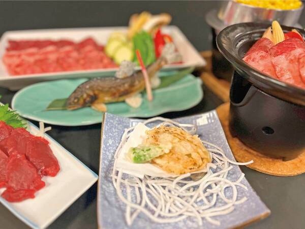 特選御膳 ※写真:6~8月/例