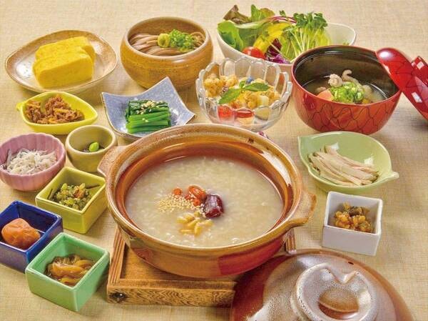 【和朝食/例】鶏ガラコラーゲンたっぷりスープの薬膳粥コース